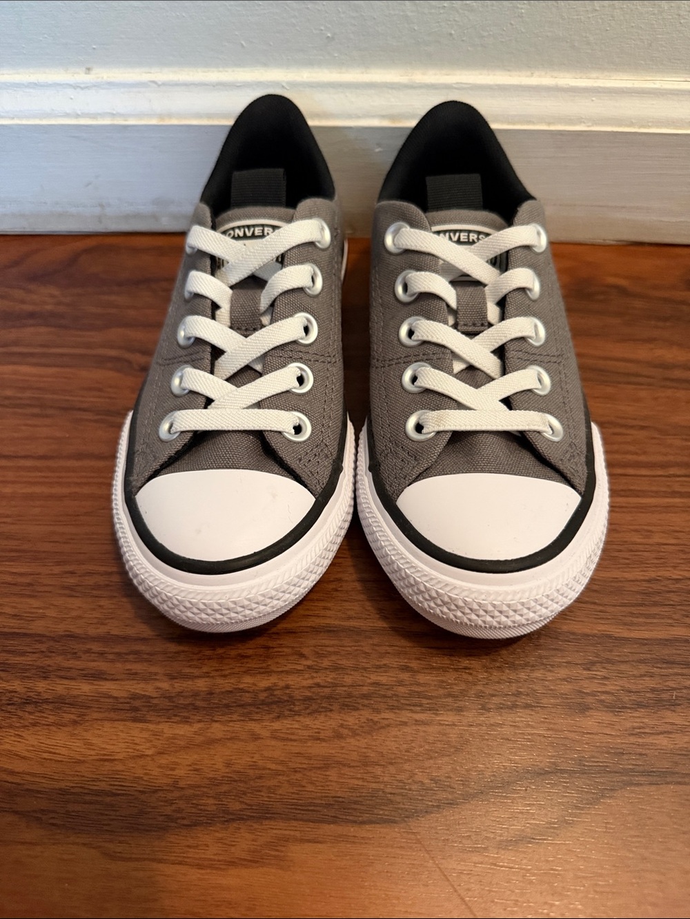 NEW Converse Chuck Taylor All Star Malden GS Sneakers Grey Size Youth US 13